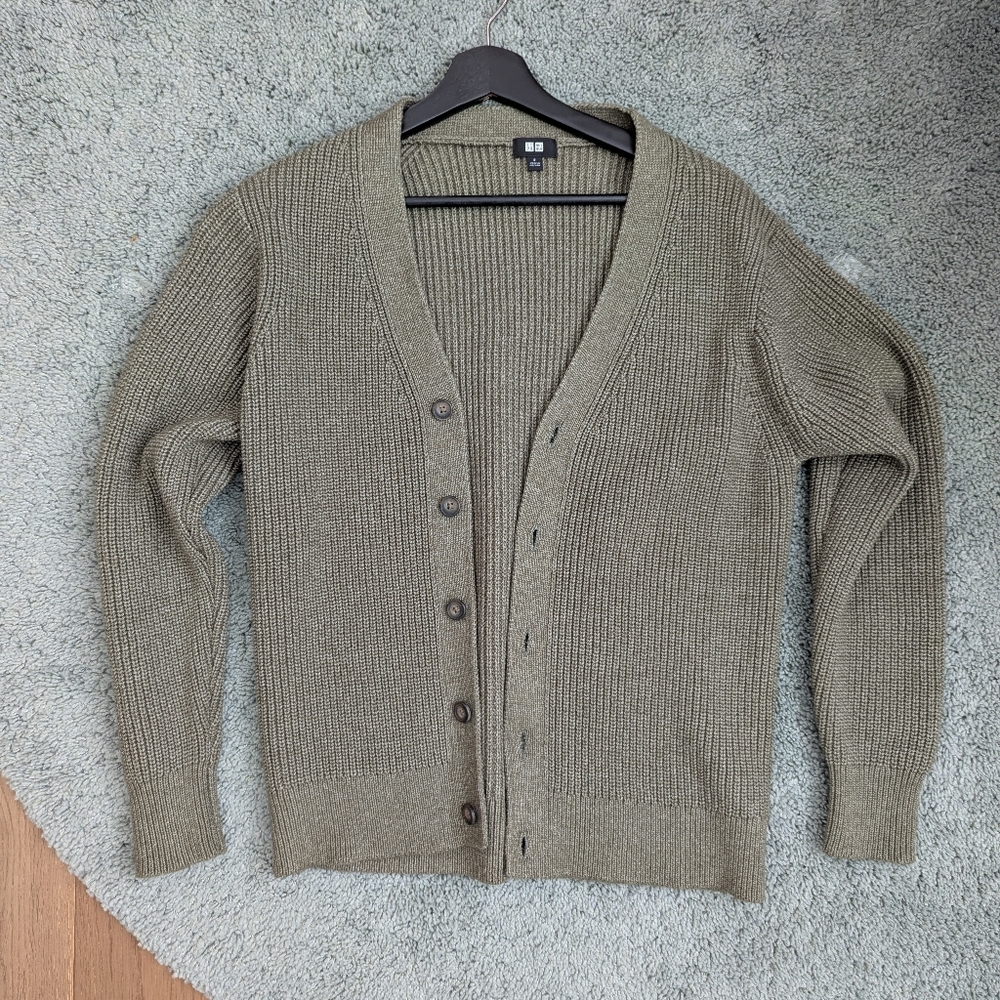 Green Uniqlo knit cardigan